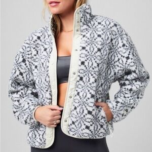 Fabletics xl Women's Black and White Patterned Jacket teddy coat